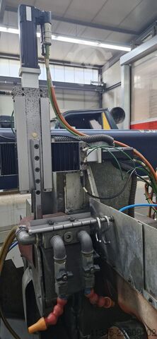 Cylindrical grinding machine TOS BUAJ 28