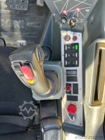 Telehandler MAGNI Magni TH 6.10 / 4x4x4 / Funk / 6.000 kg