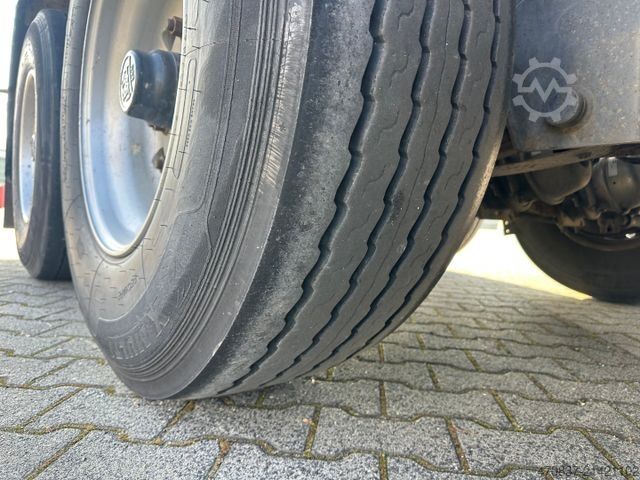 Tankauflieger HENDRICKS Bitum / 28.000 L / 3 x Kammer