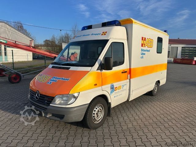 Fire truck MERCEDES-BENZ Sprinter 313 RTW / Trage /