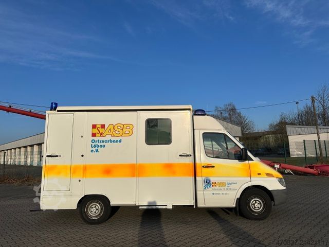 Fire truck MERCEDES-BENZ Sprinter 313 RTW / Trage /