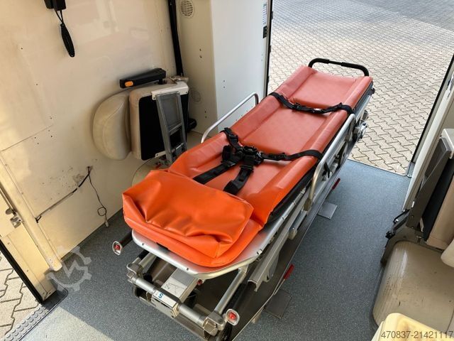 Fire truck MERCEDES-BENZ Sprinter 313 RTW / Trage /