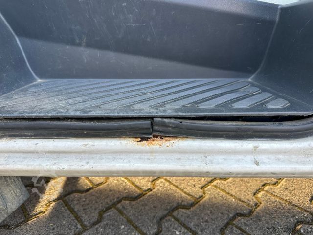 Fire truck MERCEDES-BENZ Sprinter 313 RTW / Trage /