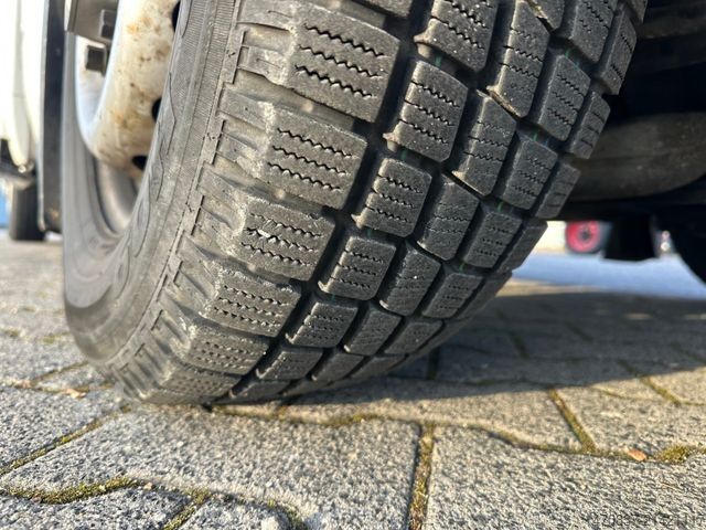 Fire truck MERCEDES-BENZ Sprinter 313 RTW / Trage /