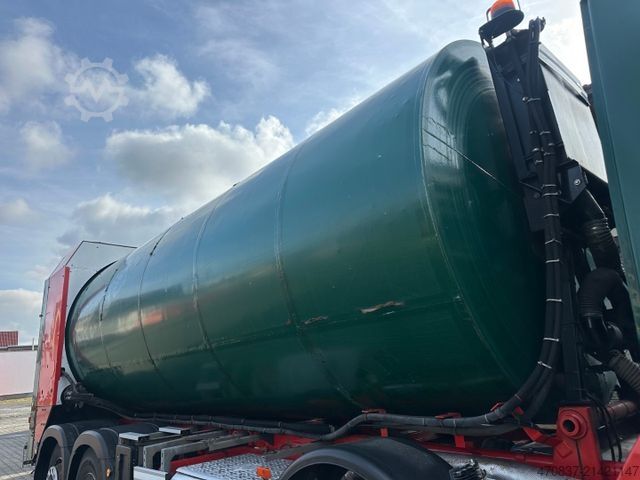 Garbage truck MERCEDES-BENZ Arocs 3240 / 8x2x6 / Faun Rotopresss