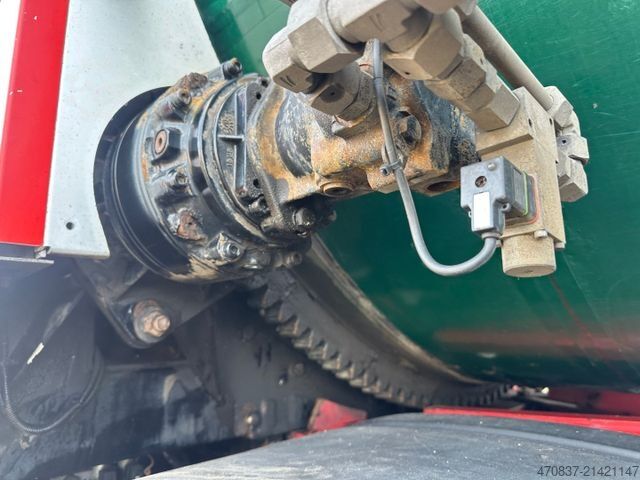 Garbage truck MERCEDES-BENZ Arocs 3240 / 8x2x6 / Faun Rotopresss