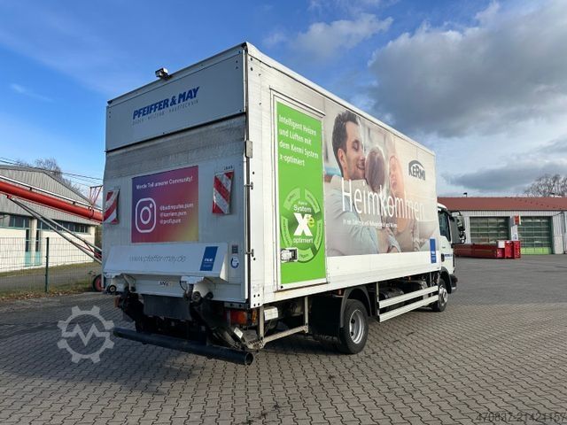 Box van MAN TGL 8.160 / Seitentür / LBW