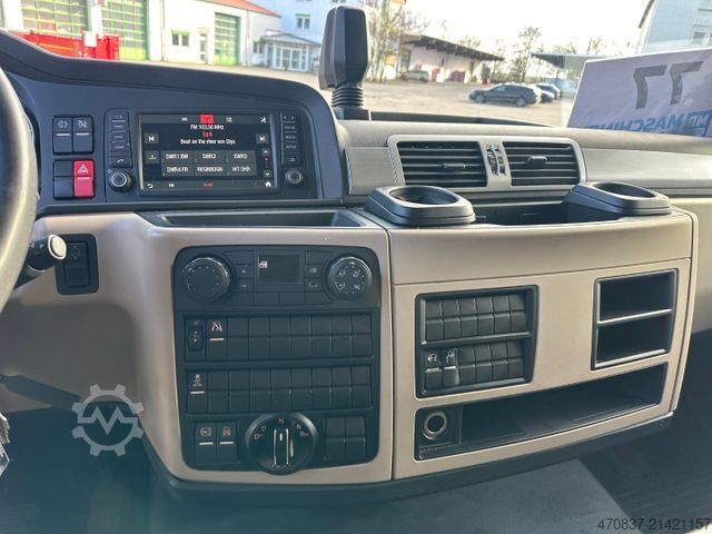 Box van MAN TGL 8.160 / Seitentür / LBW