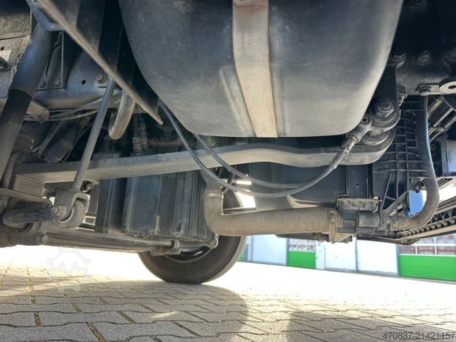 Box van MAN TGL 8.160 / Seitentür / LBW