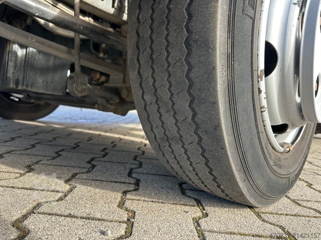 Box van MAN TGL 8.160 / Seitentür / LBW