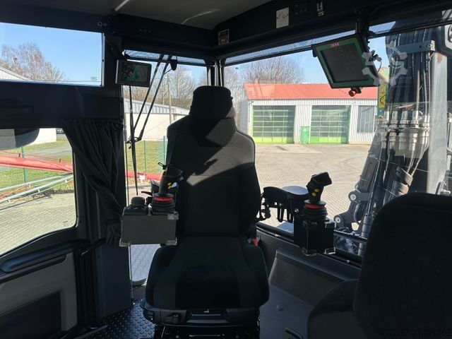 Special purpose truck MAN TGS 33.520 6x6 / ChipperTruck / Jenz HEM 593 R