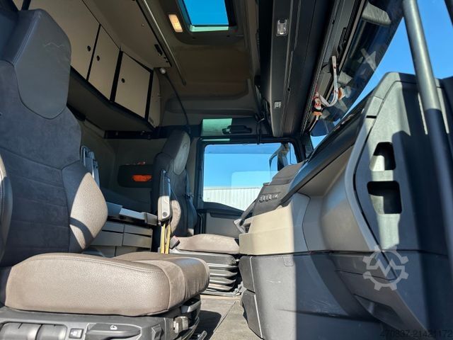 Logging truck MAN TGX 26.580 6x4 / Kurzholz / Tajfun 150Z96