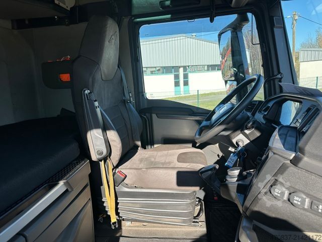 Logging truck MAN TGX 26.580 6x4 / Kurzholz / Tajfun 150Z96