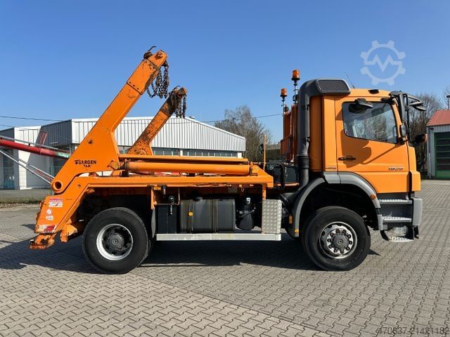 Skip truck MERCEDES-BENZ Axor 1829 AK 4x4 / Winterplatte