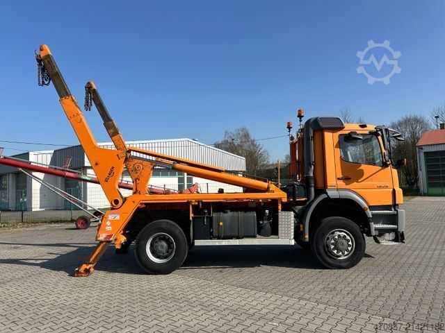 Skip truck MERCEDES-BENZ Axor 1829 AK 4x4 / Winterplatte