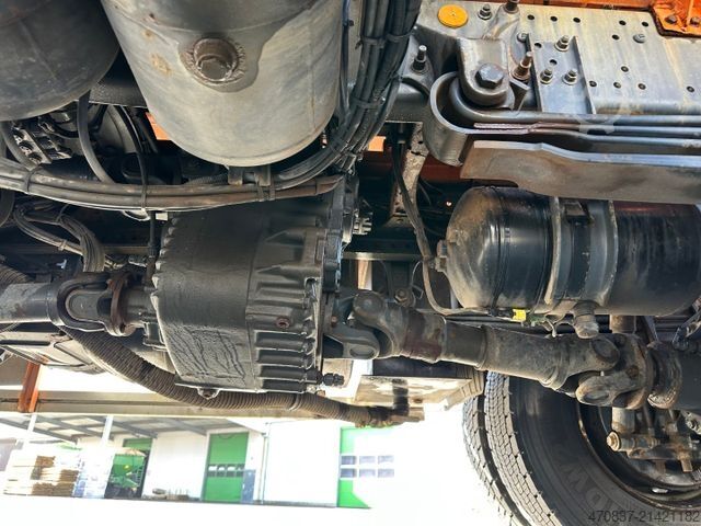 Skip truck MERCEDES-BENZ Axor 1829 AK 4x4 / Winterplatte