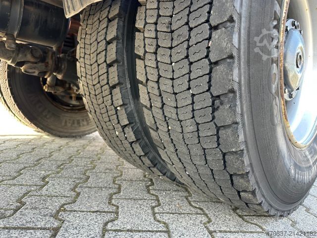 Skip truck MERCEDES-BENZ Axor 1829 AK 4x4 / Winterplatte