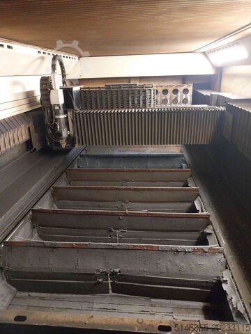 Laser cutting machine TRUMPF TruLaser 5030 fiber