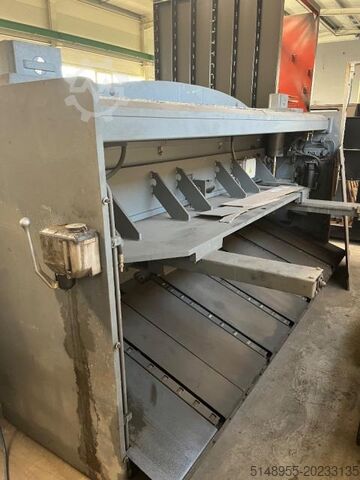 Hydraulic guillotine shears HACO HSLX 3008