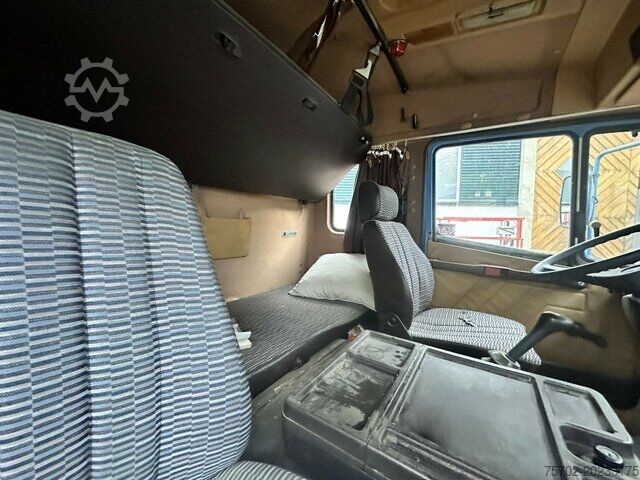 Viehtransporter Mercedes-Benz 817 3-4 Pferde original 75.224 km