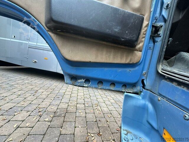 Viehtransporter Mercedes-Benz 817 3-4 Pferde original 75.224 km