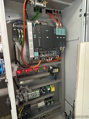 Universal-Bearbeitungszentrum Spinner U5-620, 5-axis machining center