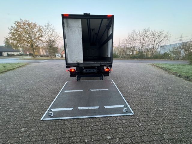 Refrigerated truck DAF LF 16.260 Tiefkühlkoffer mit Ladebordwand