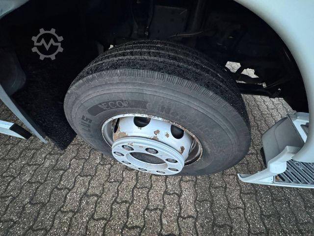 Refrigerated truck DAF LF 16.260 Tiefkühlkoffer mit Ladebordwand