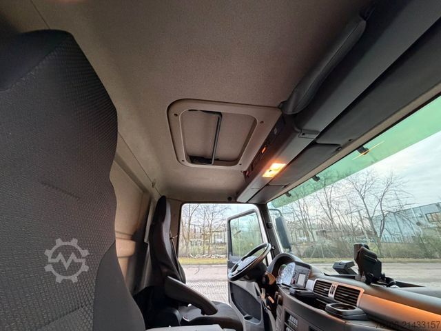 Box van MAN TGL 8.190  Isolier Koffer mit Ladebordwand