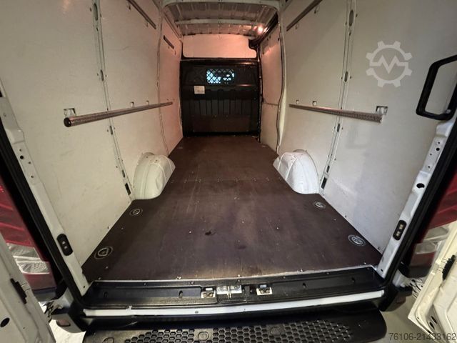 Kastenwagen IVECO Daily 35S16 Kastenwagen *Klima*2 stück auf Lager