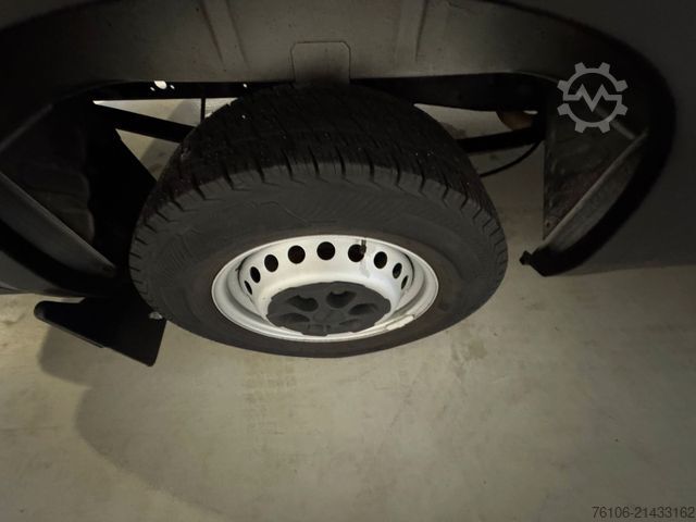 Kastenwagen IVECO Daily 35S16 Kastenwagen *Klima*2 stück auf Lager