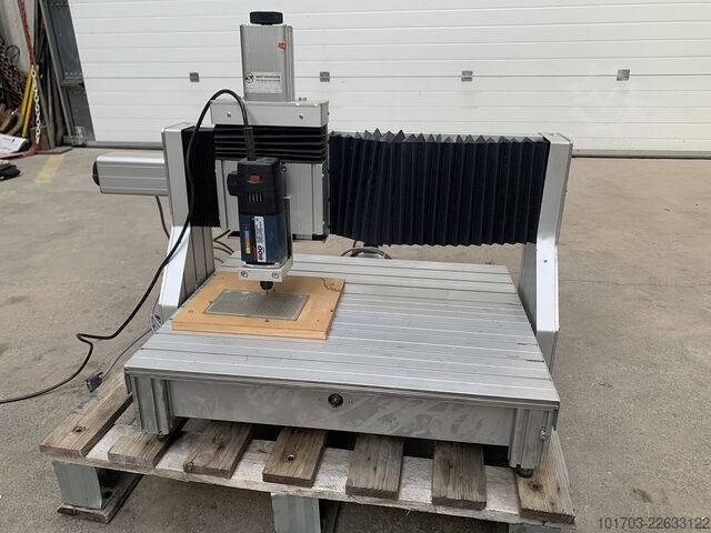 Small Drilling/Milling Machine ISERT ELECTRONIC X 350 / Y 300 / Z 70 mm - 24000 RPM