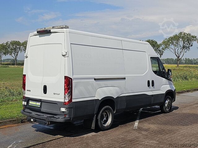 High-roof van IVECO DAILY 35 C 18 3.0 L2H2