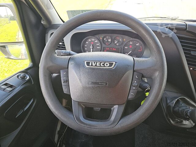 High-roof van IVECO DAILY 35 C 18 3.0 L2H2
