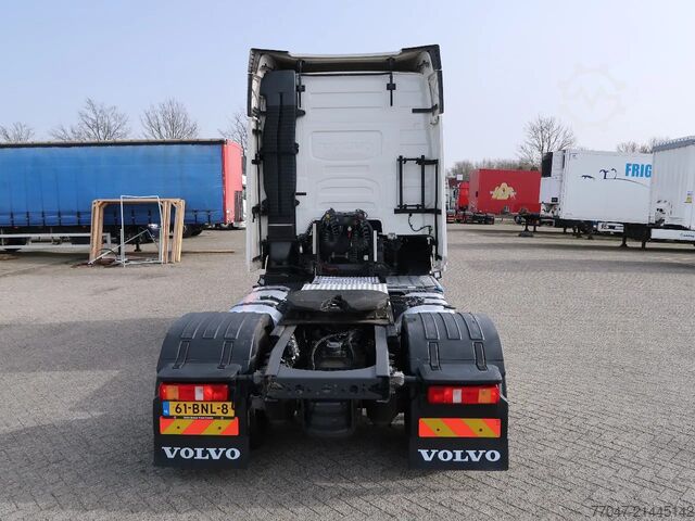 Standard-SZM Volvo FH 460 4x2, Glob, 2 Tanks, ACC, TUV, NL truck, ...