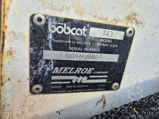 Loader Bobcat 743