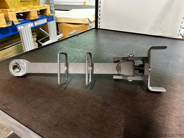 Manual pallet jack Jungheinrich EZS 130