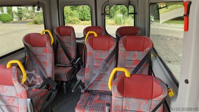 City bus MERCEDES-BENZ 2 x Lagerfahrzeug Bürgerbus Niederflur 9 Sitze