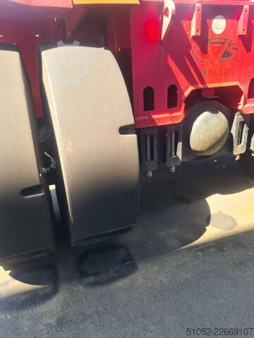 Vollcontainer Reachstacker CVS Ferrari F478