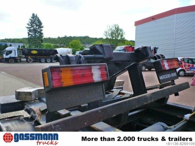 Truck mounted crane  - Absattelvorrichtung