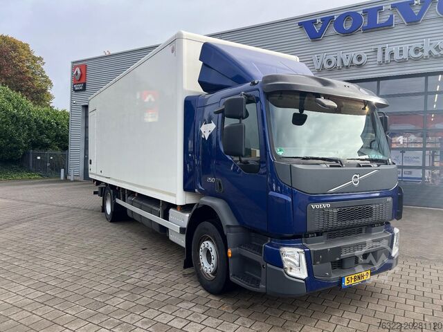 Box body Volvo FE 250 4X2 E6 / SLEEPERCAB / AIRCO / STANDKACH...