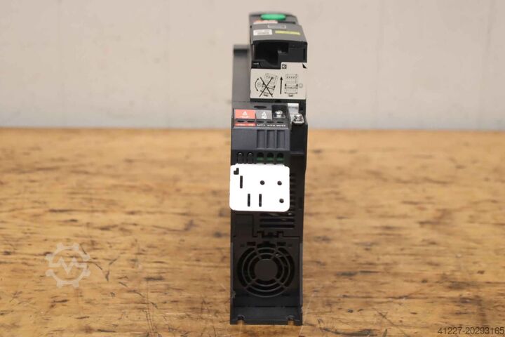 Frequency converter 3 kW Schneider Electric Altivar 320   ATV320U30N4B