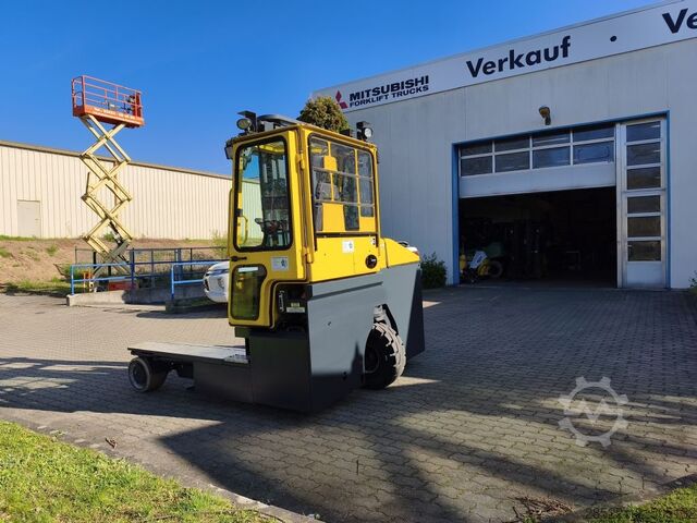 Four-way side loader Combilift C4500ET