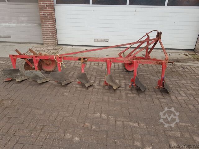 Pflug  7 schaar ploeg
