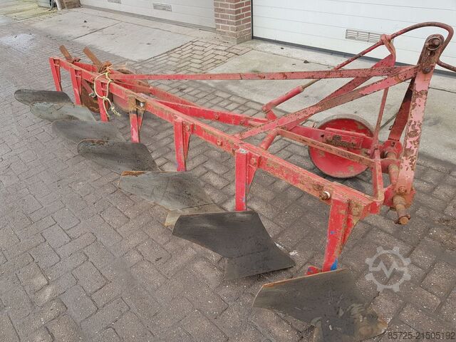 Pflug  7 schaar ploeg