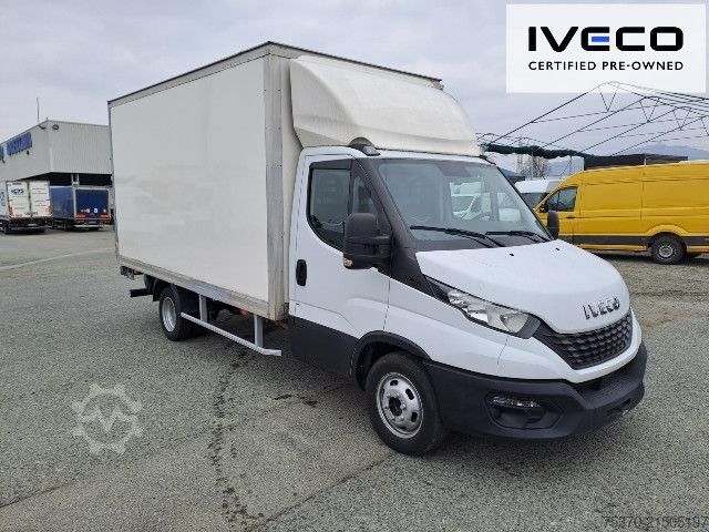 Transporter mit Koffer IVECO DAILY 35C16 3.0 - 4100