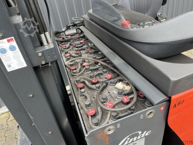 Schubmaststapler Linde R16-01