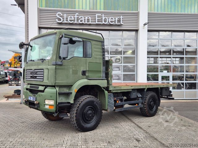 Flatbed truck MAN TGA 18.360 4x4 BB Pritsche Single Bereifung