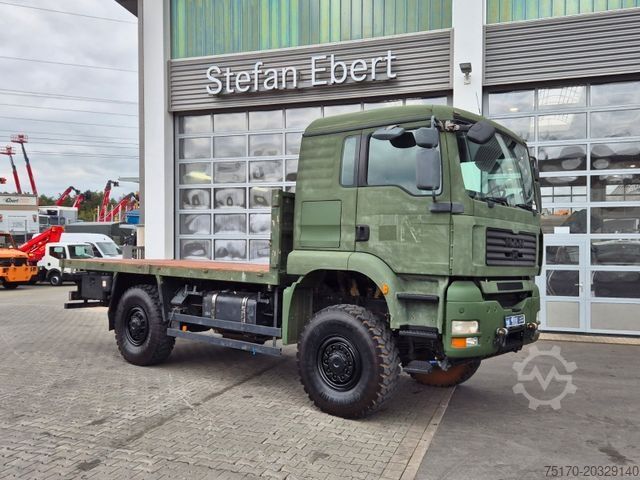 Flatbed truck MAN TGA 18.360 4x4 BB Pritsche Single Bereifung