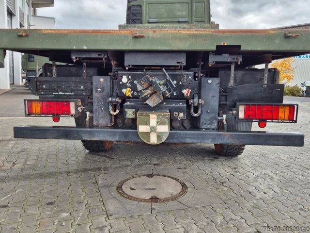 Flatbed truck MAN TGA 18.360 4x4 BB Pritsche Single Bereifung